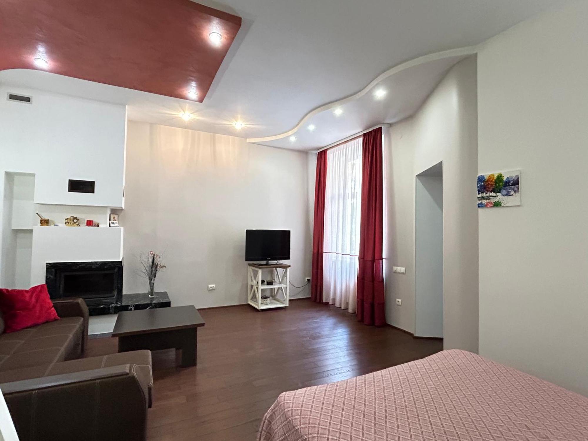 Modern Apartments In A Historical Place On Gorodotskaya Lviv Exterior photo
